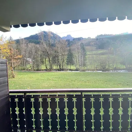 Près Des Pistes Du Crêt Béni Avec Balcon - Fr-1-692-67